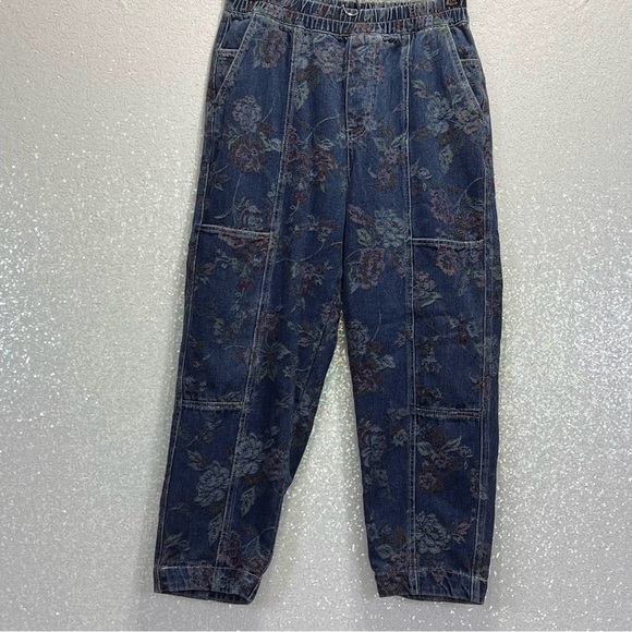 BDG SANDY HIGH WAISTED JOGGER JEAN FLORAL PAISLEY. Size M - Picture 4 of 9